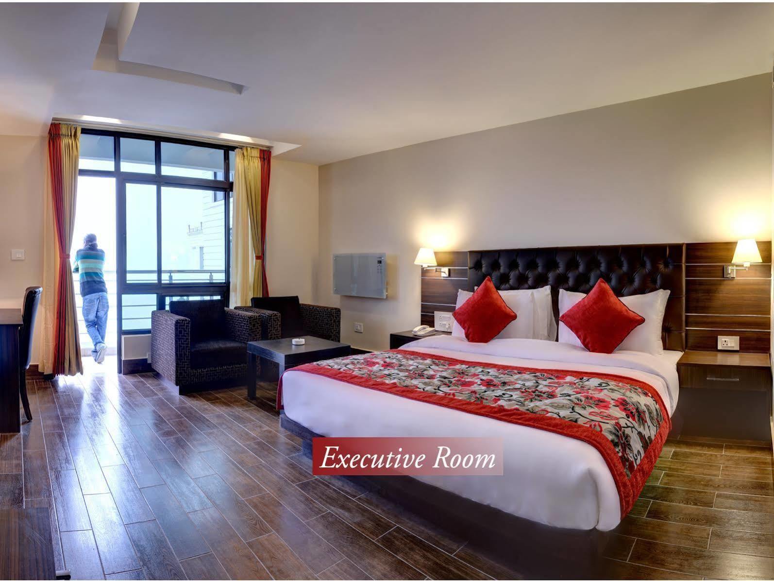 Sobralia Resort & Spa Namchi Bagian luar foto